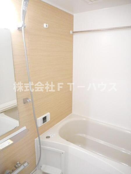 ｔｗ．ｒａｉｎｂｏｗ　Ｔの浴室