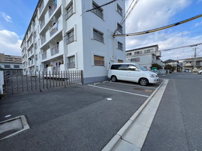 【駐車場】 | マンション沢良宜B棟