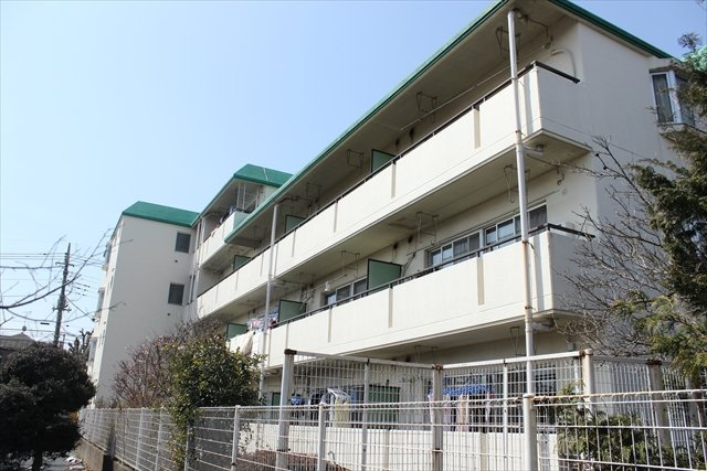 練馬区大泉町４丁目の賃貸マンション