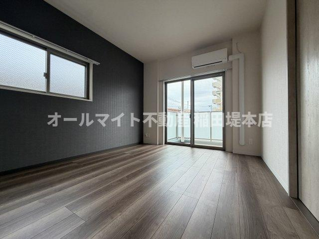 府中市是政３丁目の賃貸マンションの居間・リビング