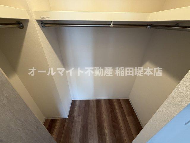府中市是政３丁目の賃貸マンションの収納