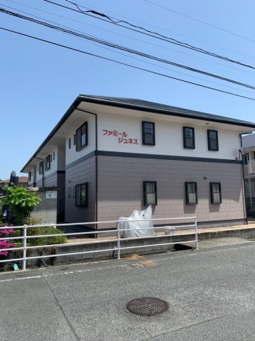 ファミールジュネス