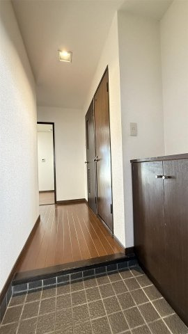 エスポワール六ツ門　302の玄関