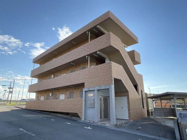 【外観】 | プリムローズ | 落ち着いた雰囲気の外観です