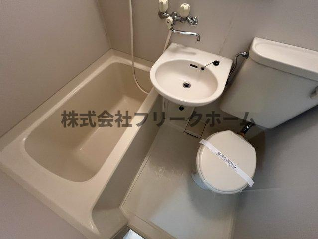 武蔵野市吉祥寺南町３丁目の賃貸マンションの浴室