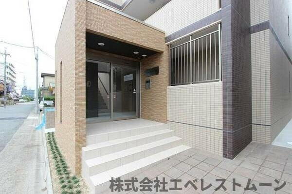 ディアコートKⅡのエントランス|建物の内部です