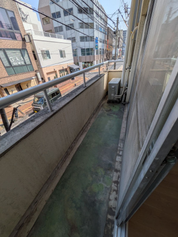 グレイス岡山のバルコニー