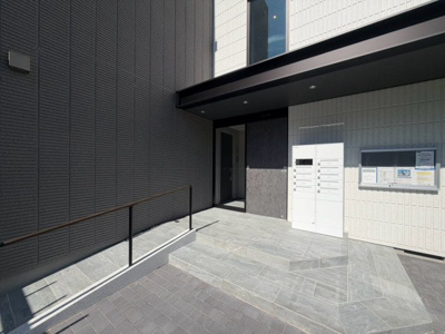 【エントランス】 | Garden crest箕面船場
