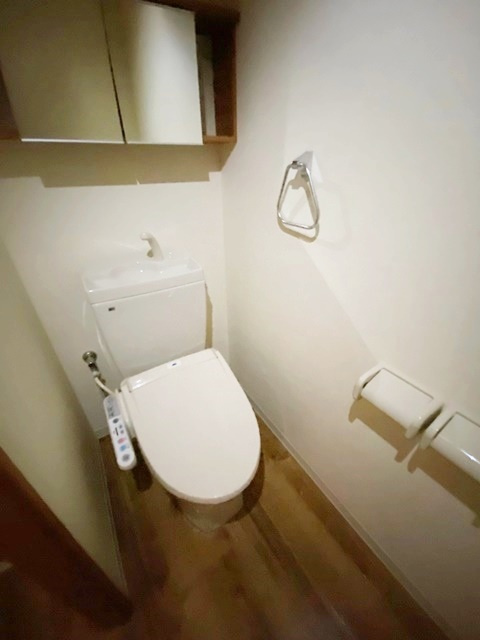 鎌倉市大船４丁目の賃貸マンションのトイレ