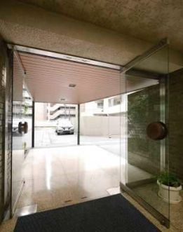 市ヶ谷薬王寺マンションのその他共用部分|お庭も活用できます