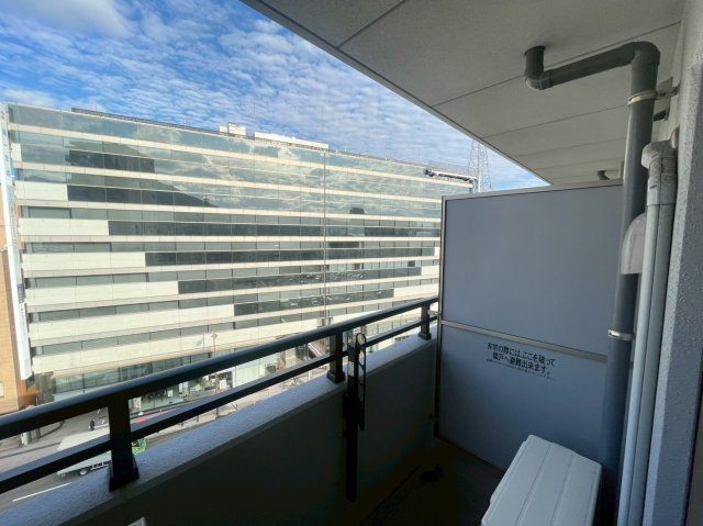 LA MAISON長崎駅東通りのバルコニー