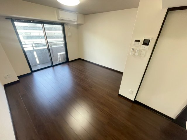LA MAISON長崎駅東通りの洋室