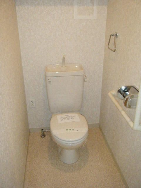 エヴァーグリーン新羽のトイレ