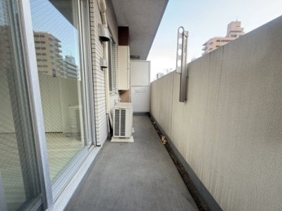 【バルコニー】 | ＫＹビル | 退去前につき別のお部屋の写真です