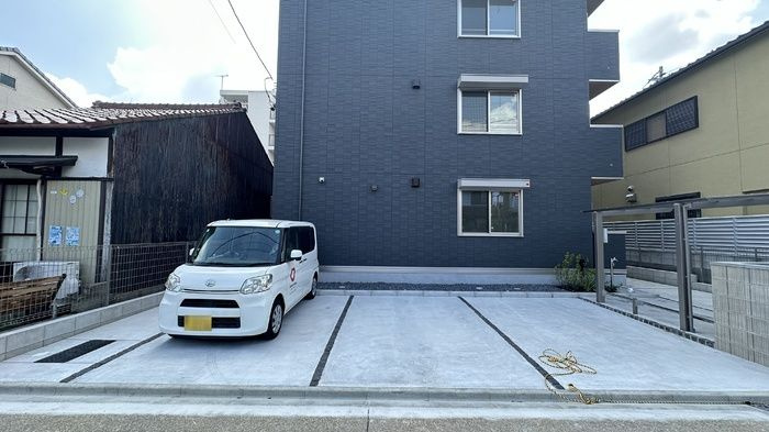 ハレレアの駐車場