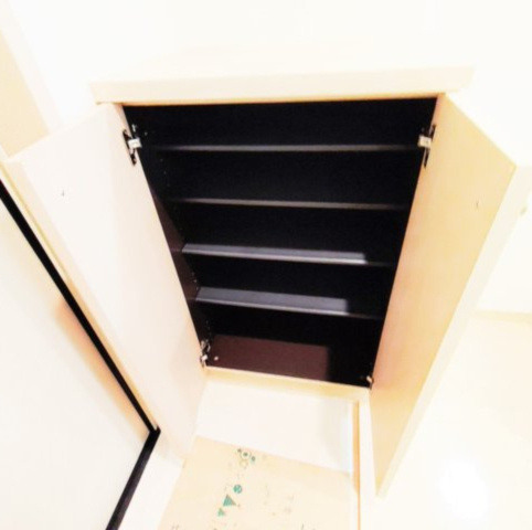 杉並区浜田山３丁目の賃貸マンションの収納