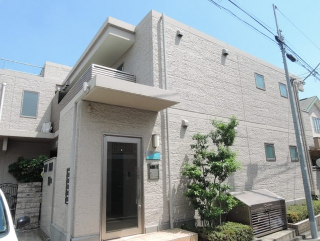 杉並区浜田山３丁目の賃貸マンションのエントランス
