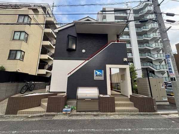 ソレーユ中央の外観