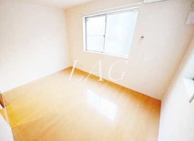 【居間・リビング】 | リブリ・エテルノ・セラ5号館 | 洋室のお部屋です。