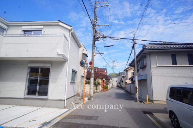 【前面道路含む現地写真】 | 東住吉区住道矢田4丁目　【2号棟/全4棟】 | 【前面道路：幅員4.4ｍ】