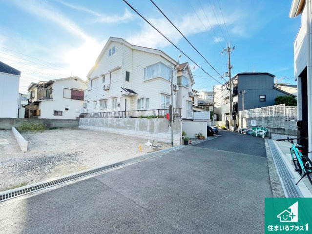 ■伊丹市安堂寺町　第1期　新築一戸建ての前面道路含む現地写真|周辺は落ち着いた街並みの住宅地！子育てがしやすい住環境です！まだ未完成ですが、現地でしかわからない事もございます。是非一度ご覧ください。