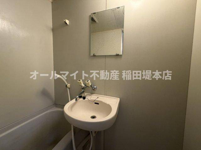 川崎市多摩区生田６丁目のアパートの洗面所