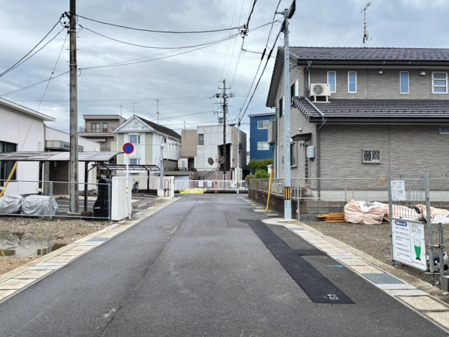 クワイエ　岐阜市日光町第５　全１区画分譲の前面道路含む現地写真|「現地（202●年●月●日）撮影」　
■前面道路　
■ヤマダ不動産　株式会社リライフ
