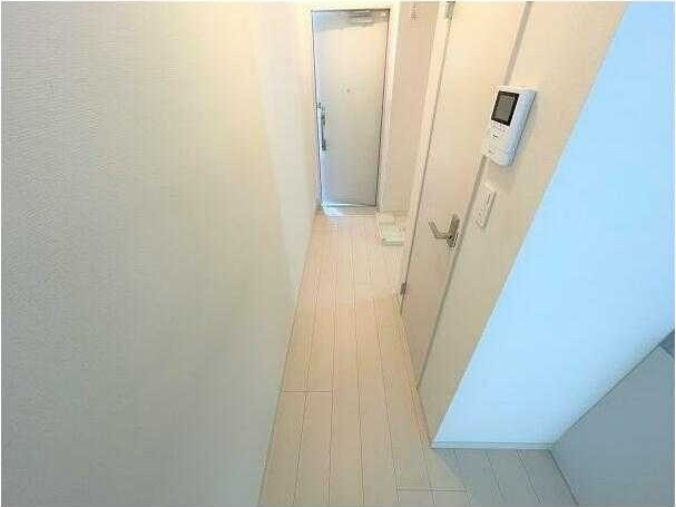 川崎市多摩区三田１丁目の賃貸マンションの玄関