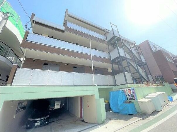 川崎市多摩区三田１丁目の賃貸マンションの外観