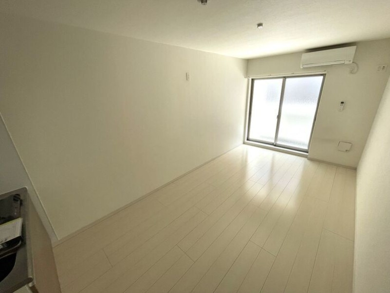 川崎市多摩区三田１丁目の賃貸マンションの居間・リビング