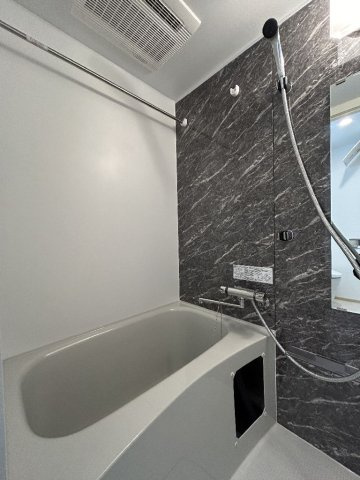 コンシェリア東京 ＜ＯＨＡＮＡＪＡＹＡ ＴＨＥ ＲＥＳＩＤＥＮＣＥ＞の浴室|落ち着いた空間のお風呂です