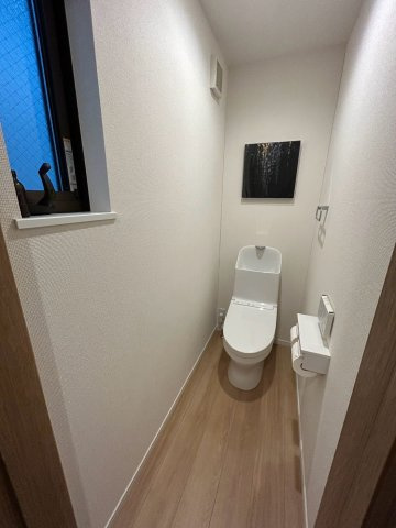 台東区谷中３丁目戸建てのトイレ