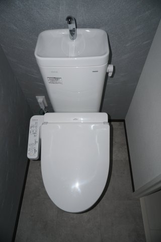 プレミアムフラット江戸川親水公園のトイレ|シンプルで使いやすいトイレです
