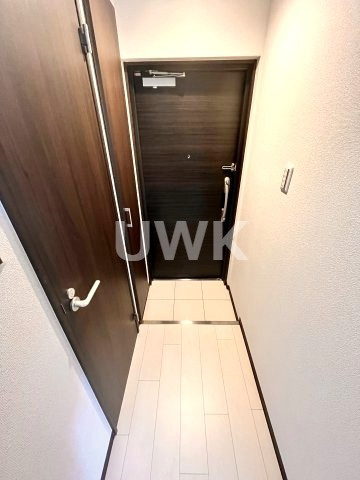 サクシード丹波橋西の玄関