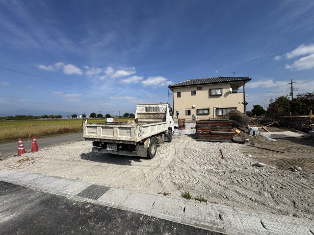 新築　前橋市公田町第１　クレイドルガーデン　１号棟の駐車場|現地写真　駐車スペースは並列2台分可能です！
