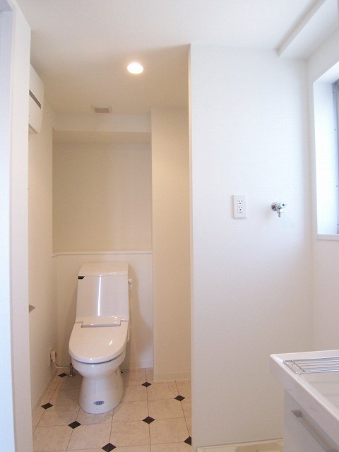 ステージグランデ蔵前のトイレ|ゆったりとした空間のトイレです