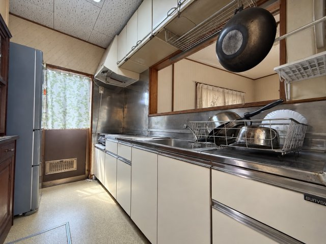 庭も駐車場もゆとりの広さ。駐車3台×学校近くの家のキッチン|使いやすいキッチンです