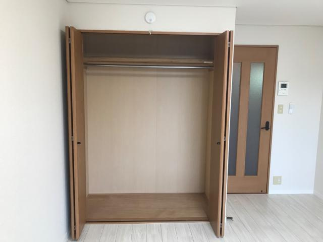アーバンコートの収納|洋室クローゼット