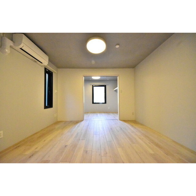 CASA PIAZZA 亀戸の内装|明るい室内です
