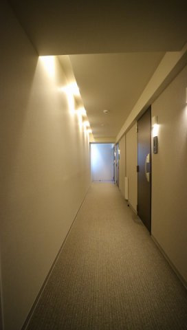 プラウドフラット両国のその他共用部分|内廊下　※参考写真