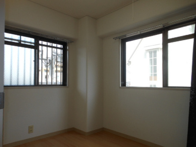 【寝室】 | メゾン貝塚 | 別部屋参考写真