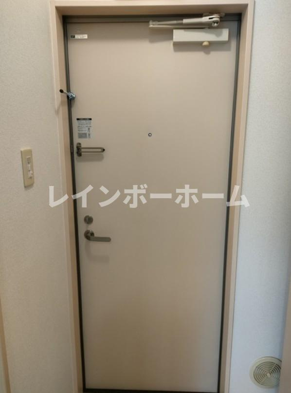 TMT壱番館の玄関