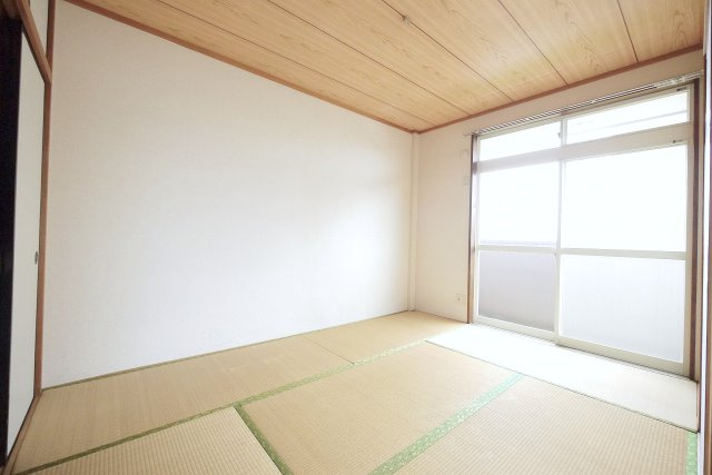 シャインブライトリー壱番館の寝室
