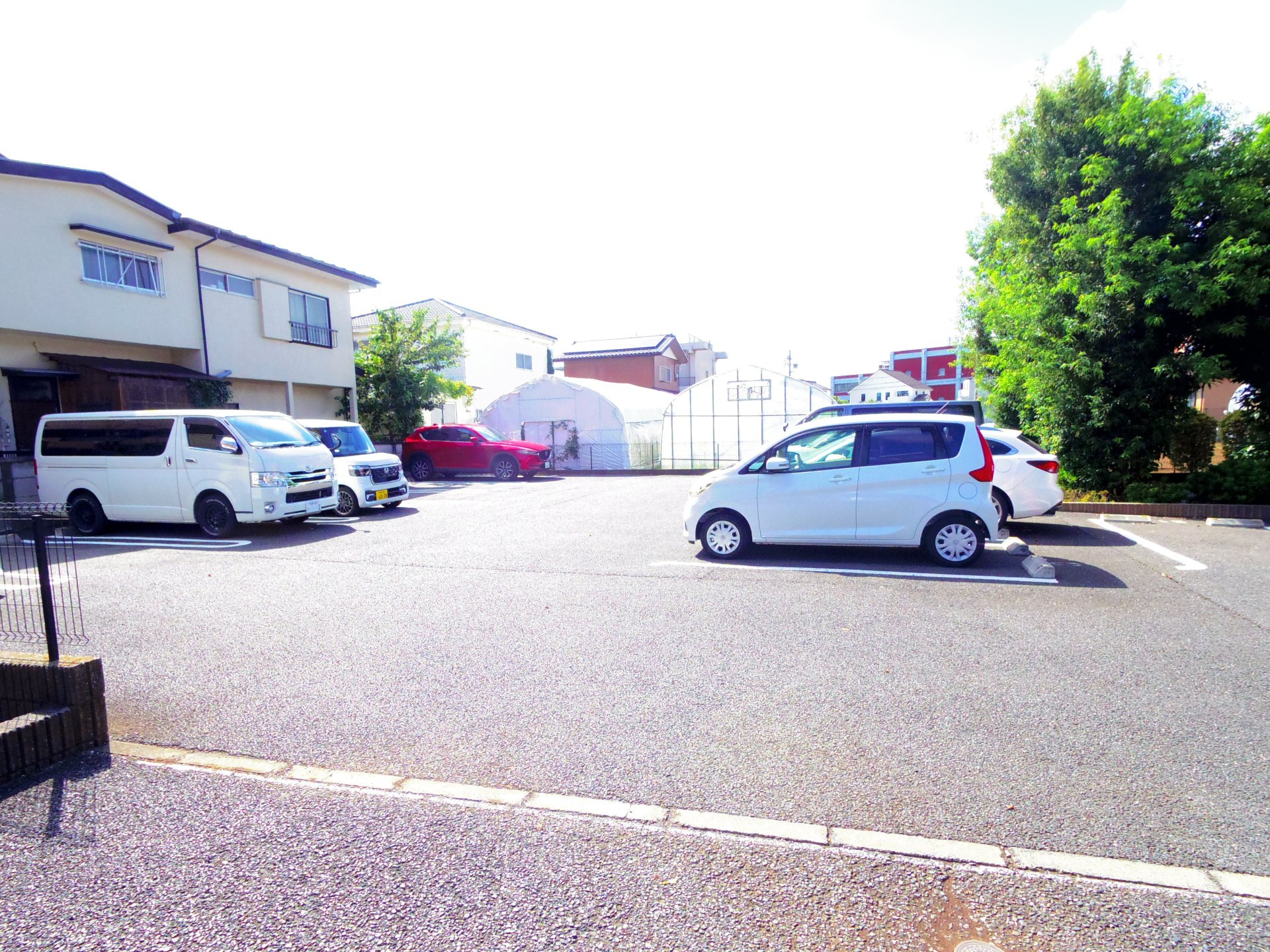 クリエイトⅡの駐車場