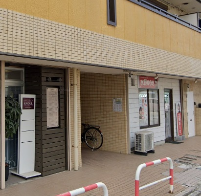 メゾン松丸のエントランス|落ち着いたエントランスです