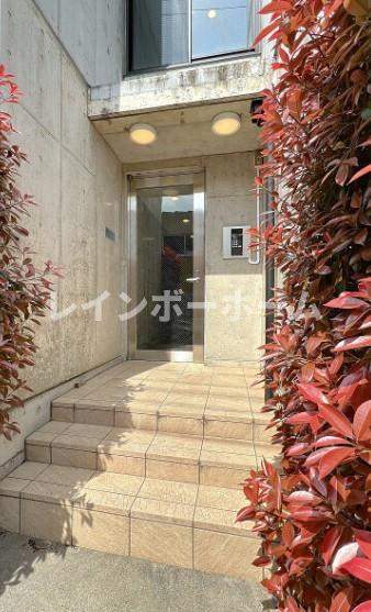 MidCUBE 中台のエントランス