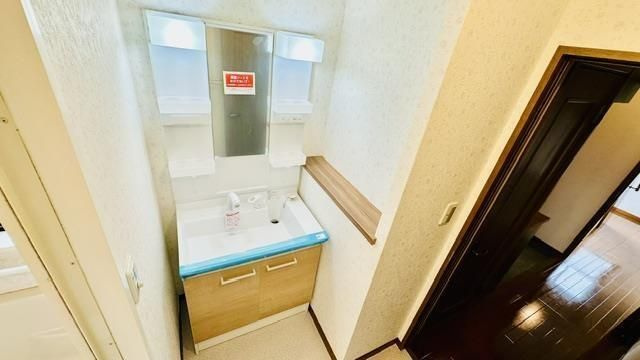 西東京市新町3丁目戸建の洗面所