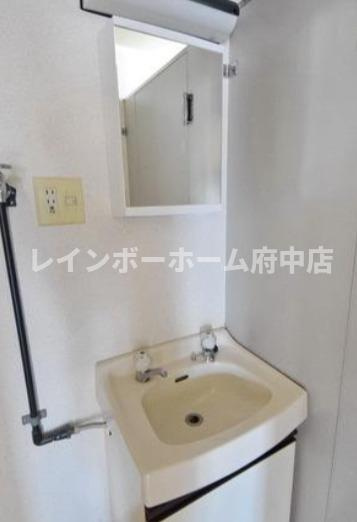 西国立コートビレッヂの独立洗面台
