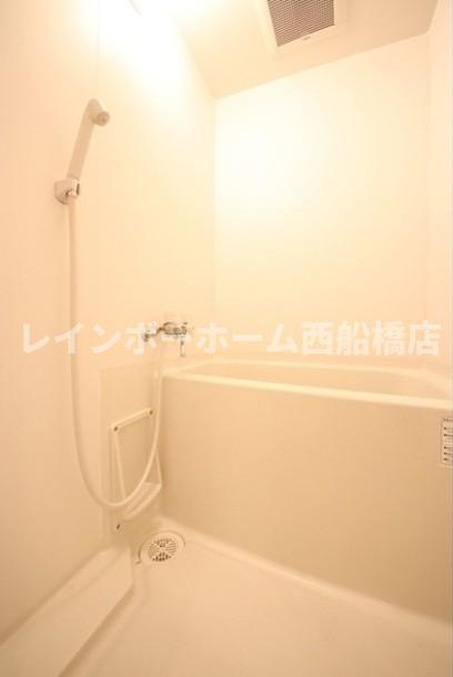 プライムレジデンス市川の浴室