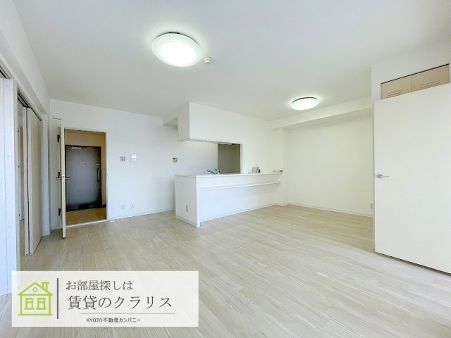ルシエルJR向日町駅（リノベルーム）の居間・リビング
